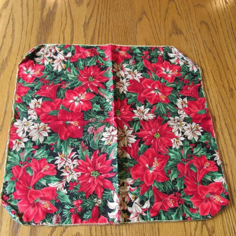 Joan Messmore Christmas Napkins Poinsettia Amaryllises Cranston set of 7 Vintage